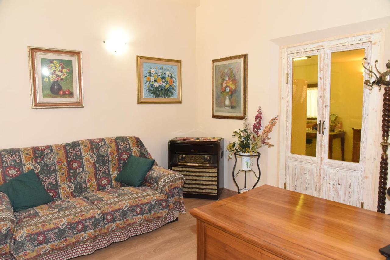 Albergo La Rosetta Chiusi Exterior foto