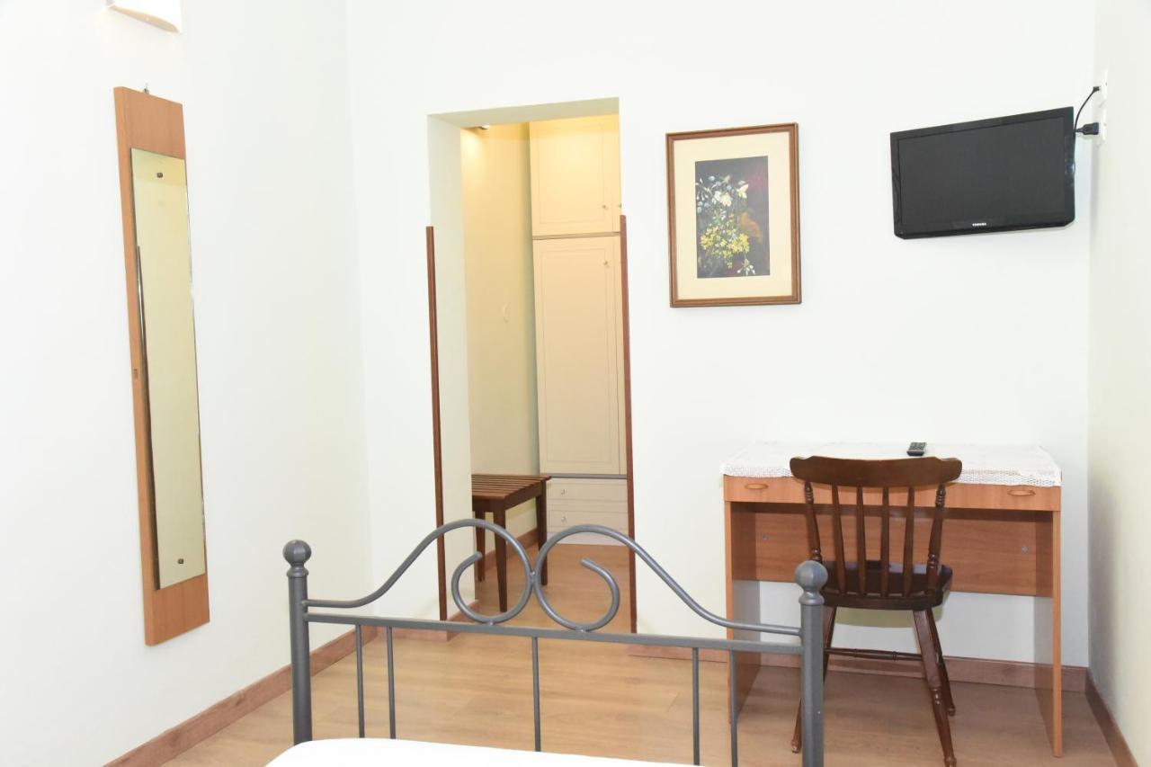 Albergo La Rosetta Chiusi Exterior foto