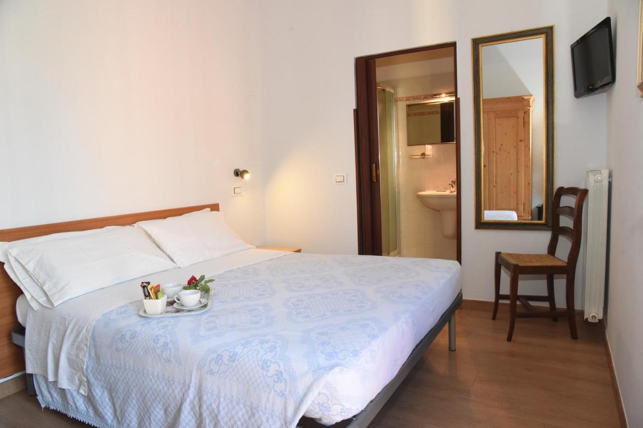 Albergo La Rosetta Chiusi Exterior foto